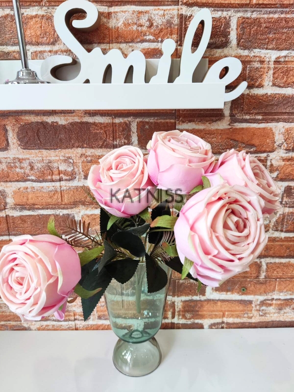 Розови изкуствени рози / Pink artificial roses