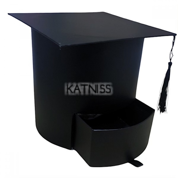 Черна кутия за абитуриентски бал - 17.5 (16.2) х 16.2 см