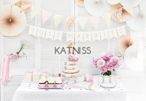 Банер "Just Married" - бял със златист надпис - 15х155 см / White Banner "Just Married" With Gold Label - 15x155 cm