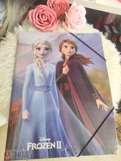 Папки с различни дизайни / Folders With Different Designs