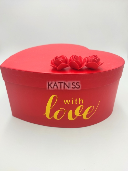 Червена подаръчна кутия под формата на сърце - 27 см / Red heart present box - 27 cm