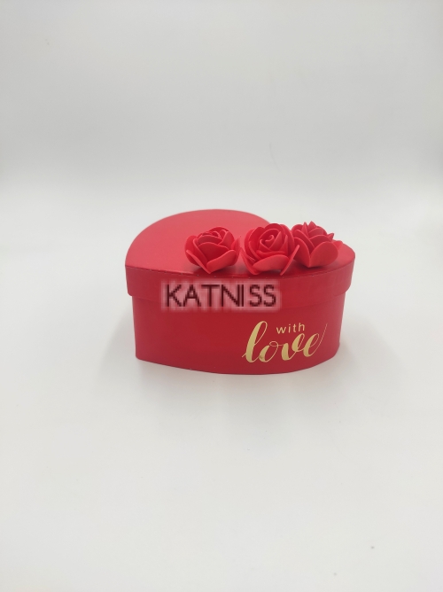 Червена подаръчна кутия под формата на сърце - 15 см / Red heart present box - 15 cm