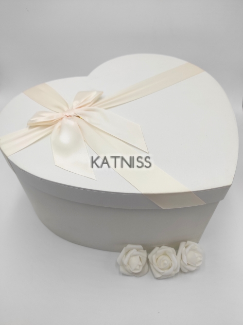 Подаръчна кутия под формата на сърце - 35 см / Heart present box - 35 cm