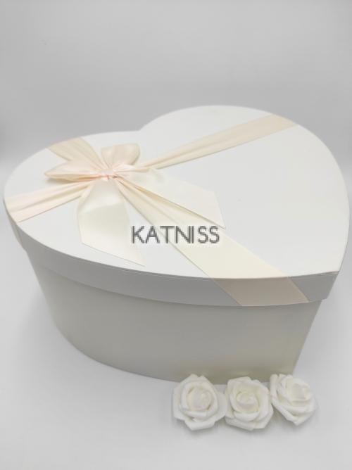 Подаръчна кутия под формата на сърце - 33 см / Heart present box - 33 cm