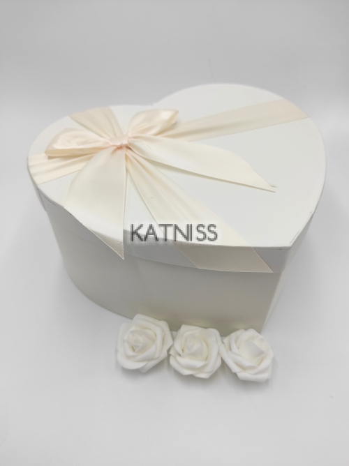 Подаръчна кутия под формата на сърце - 25 см / Heart present box - 25 cm