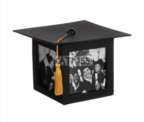 Черна кутия за абитуриентски бал с отделения за снимки